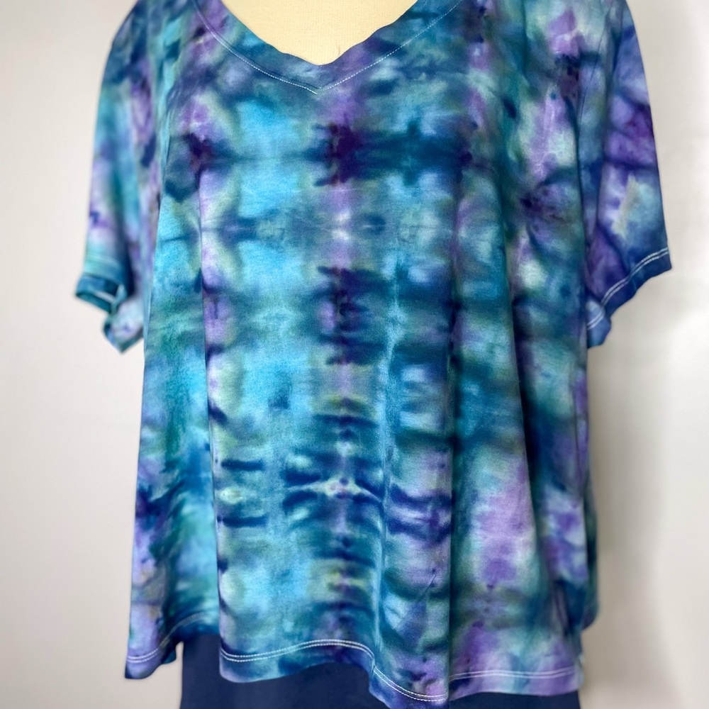 Green, Blue, Purple, Teal Glitch Tie Dye Crop Top - Size 2XL
